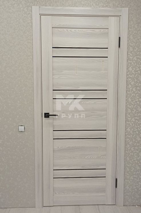 Family Doors ПО Smart-QX4. Family Doors ПО Smart-QX4,цвет Maple Ice. Стекло: Лакобель черное.